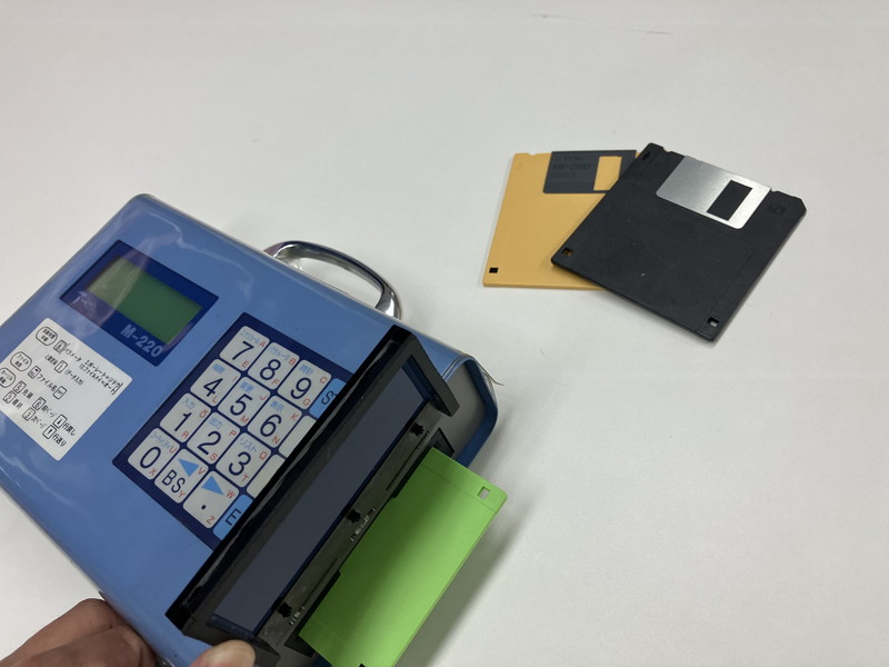 フロッピー対応入出力機